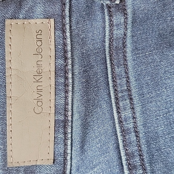 Calvin Klein Jeans - Picture 3 of 4